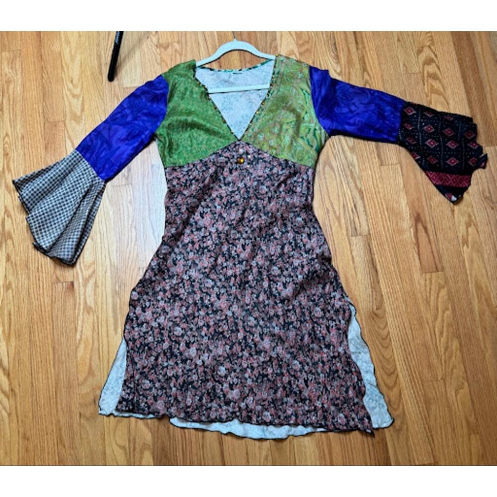 Vintage Y2K Whimsigoth Patchwork Bell Sleeve Dress Beaded V-Neck Floral Boho - Picture 7 of 8